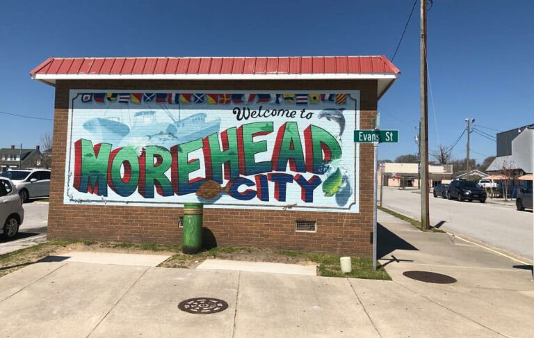 seafood restaurant Morehead City NC