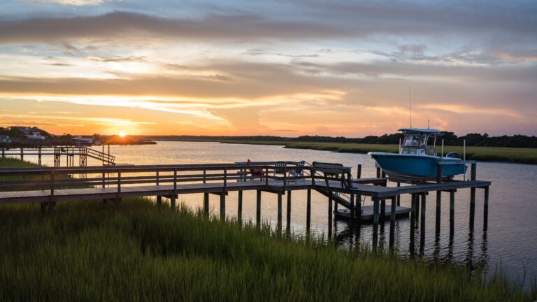 restaurant in morehead city nc